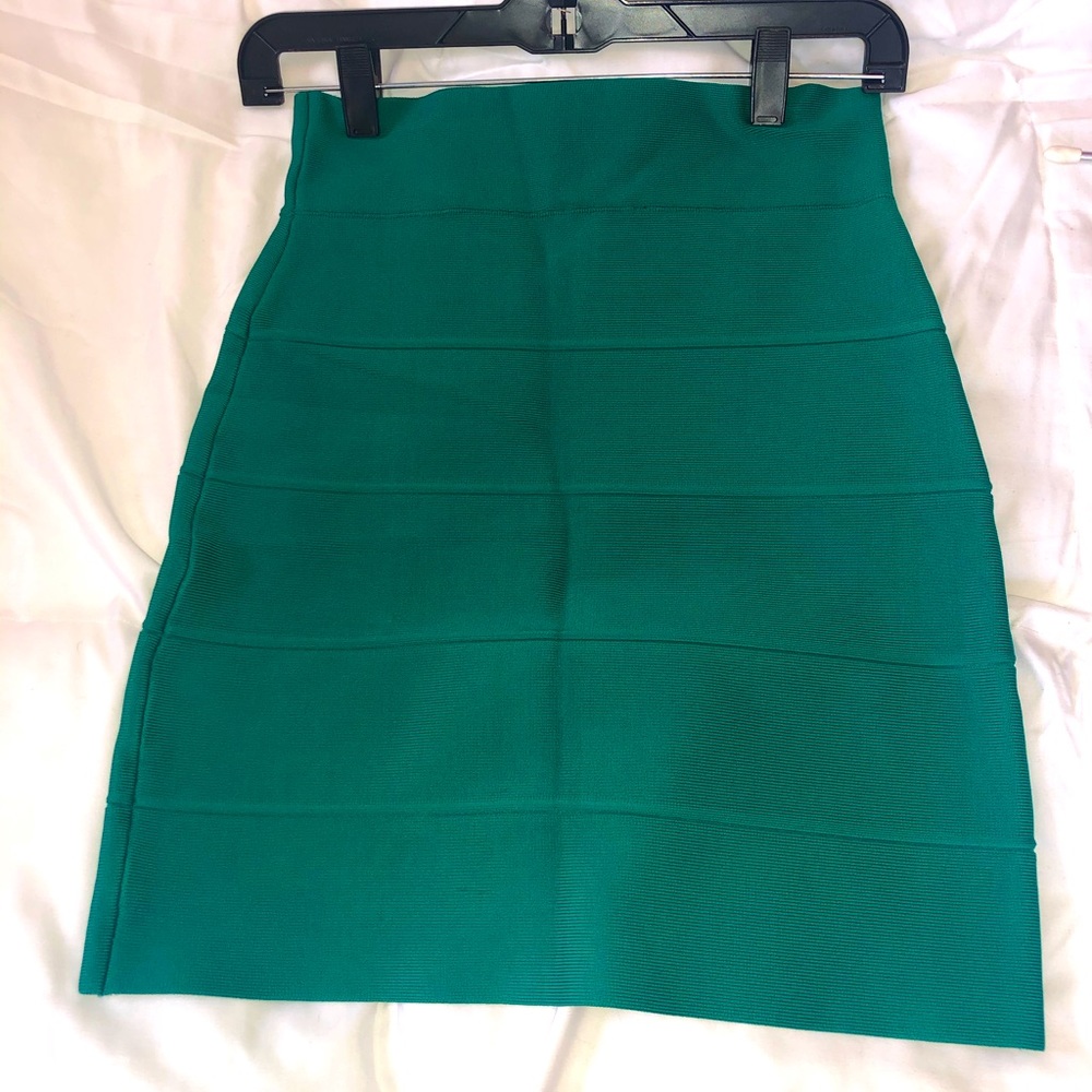 BCBGMaxAzria Green Bandage Skirt
